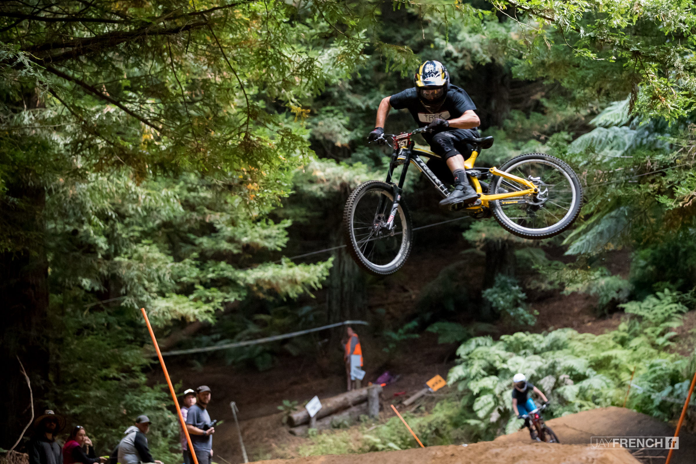 R-Dog Whippin' the 'hecklers log' gap