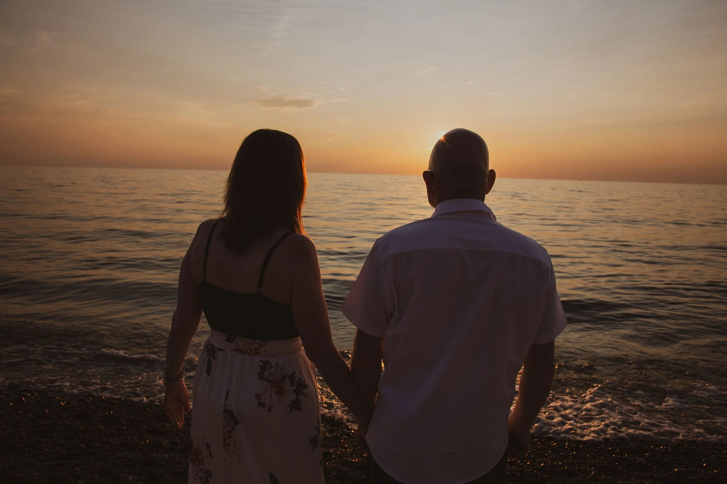 Elopement photoshoot on lakefront, Michigan.