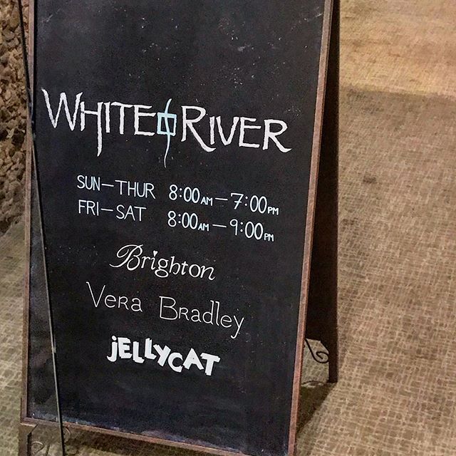 Looking to soak up the last bit of summer before the kids float on back to school? White River&rsquo;s got those summer vibes and sick Papyrus mods to keep those memories alive.
.
.
.
#papyrusinthewild #typography #summervibes #😎