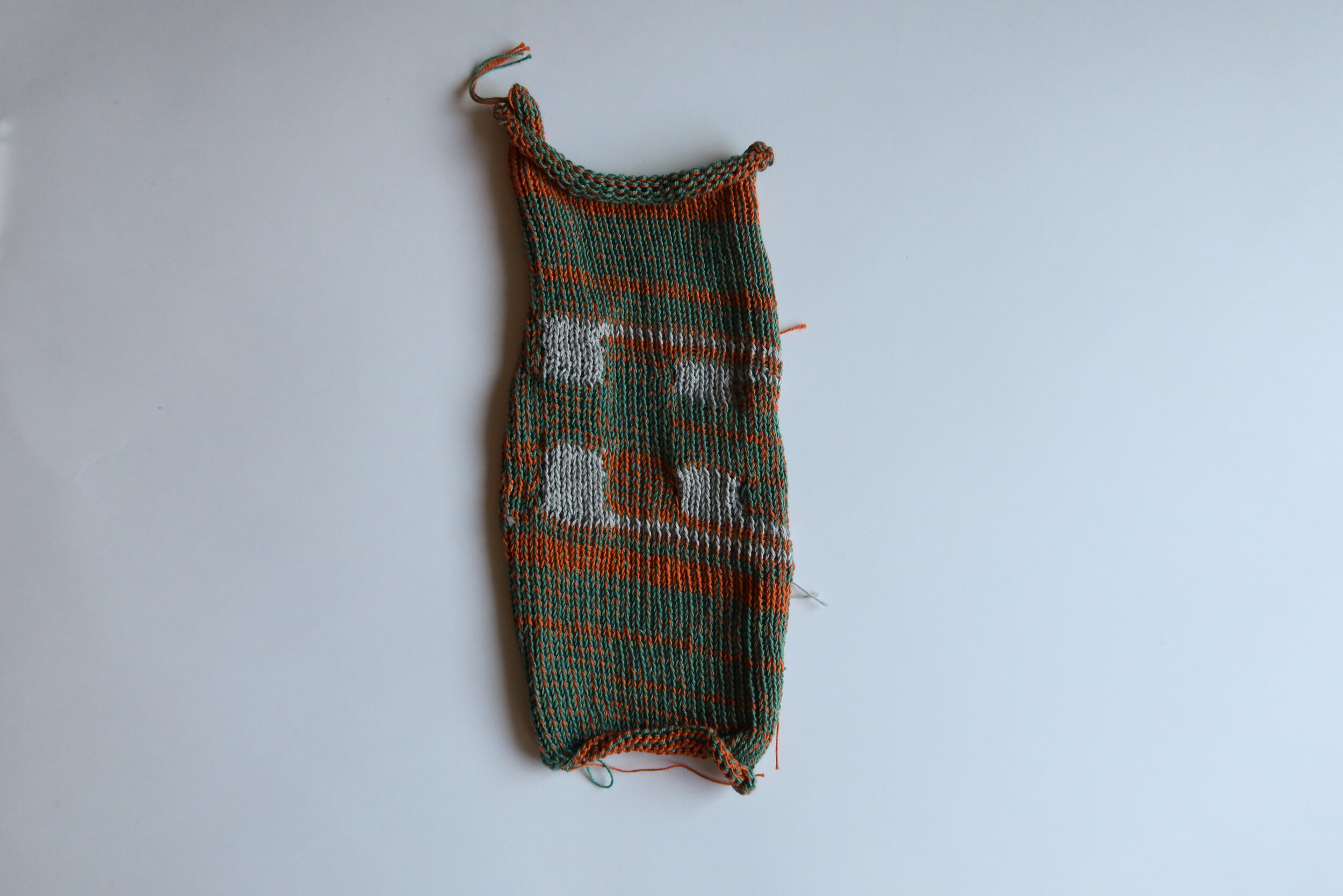 Machine knitting 2x2 conductive grids