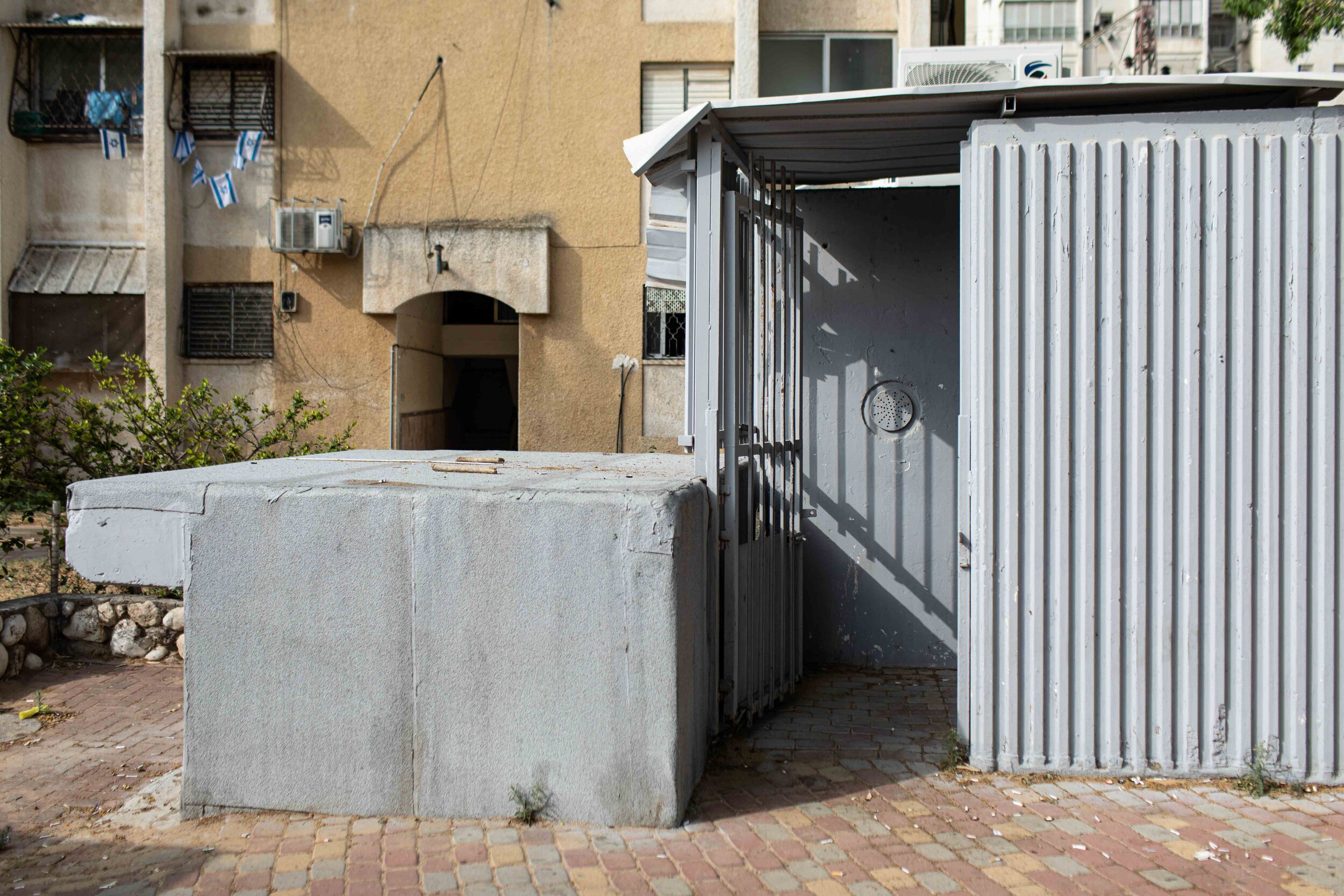 Israeli public shelters