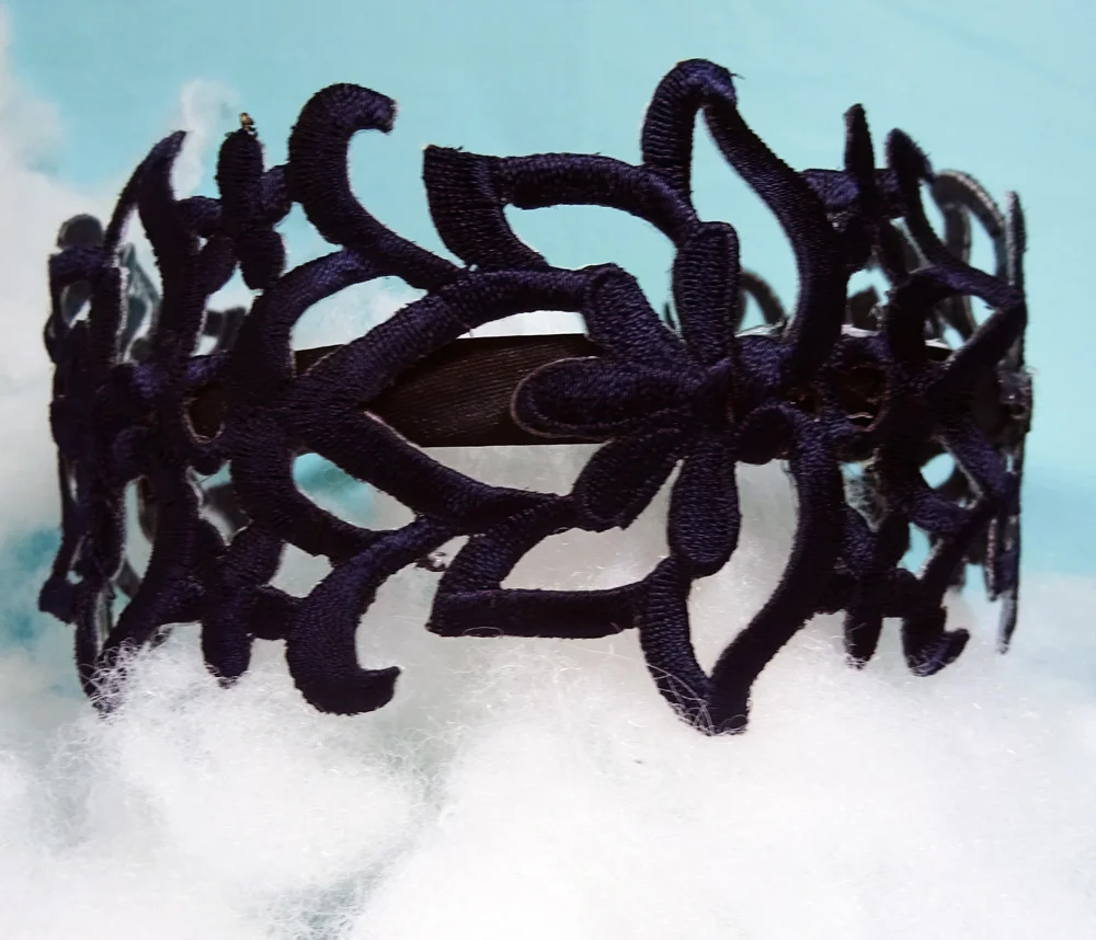 Navy Crown3.jpg