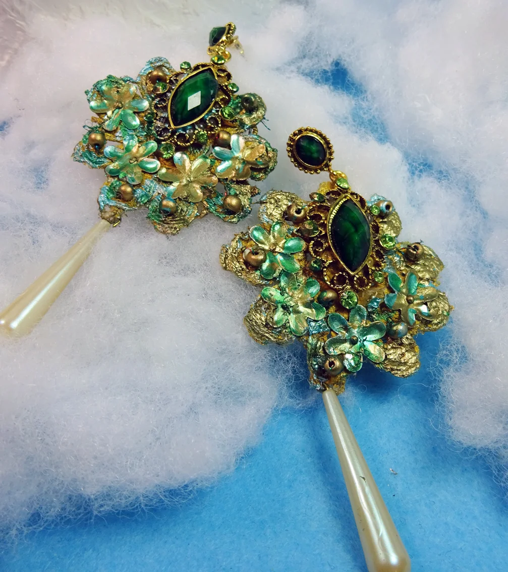 Green Baroque earrings3.jpg