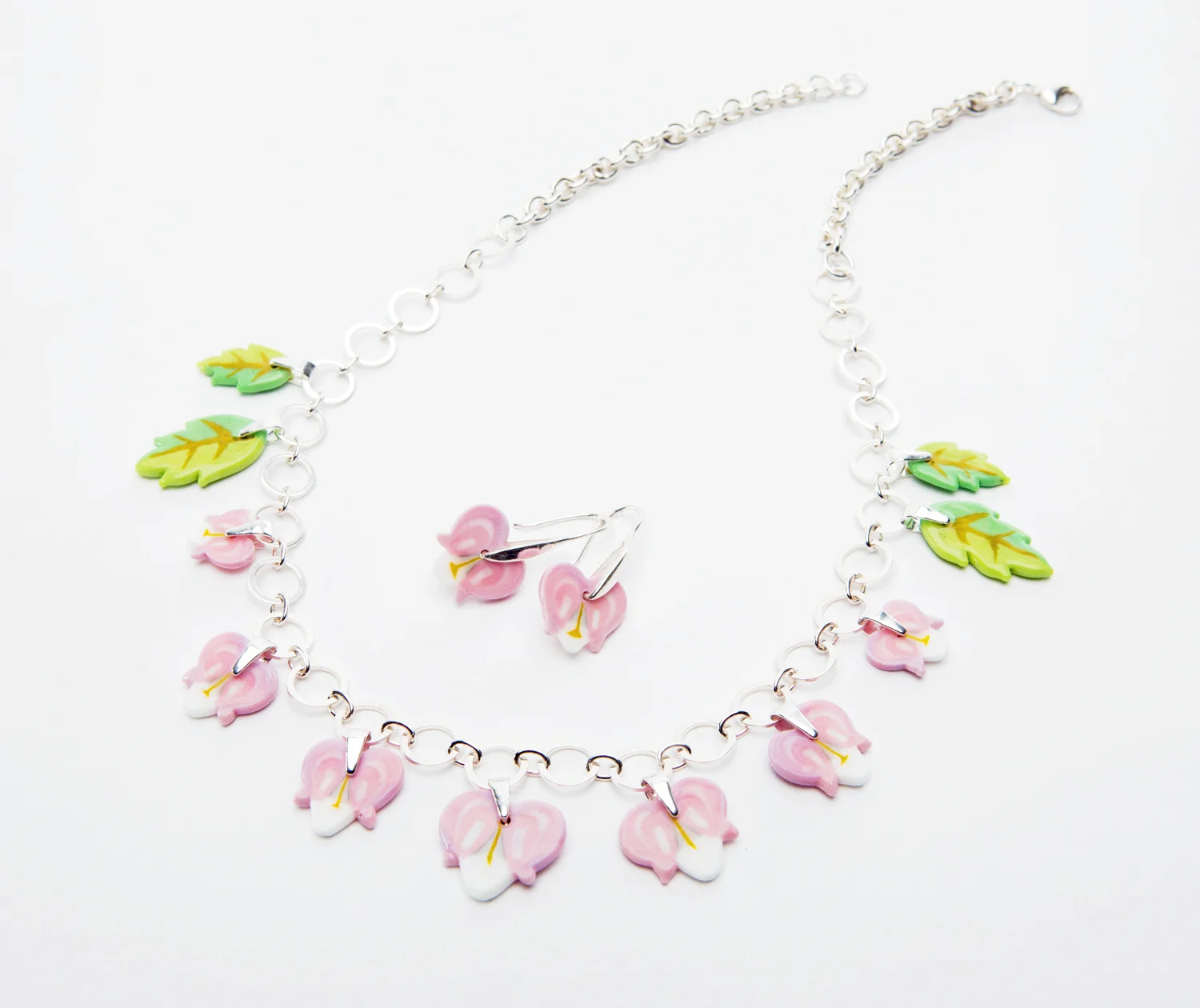 Bleeding heats necklace and earrings, 2016