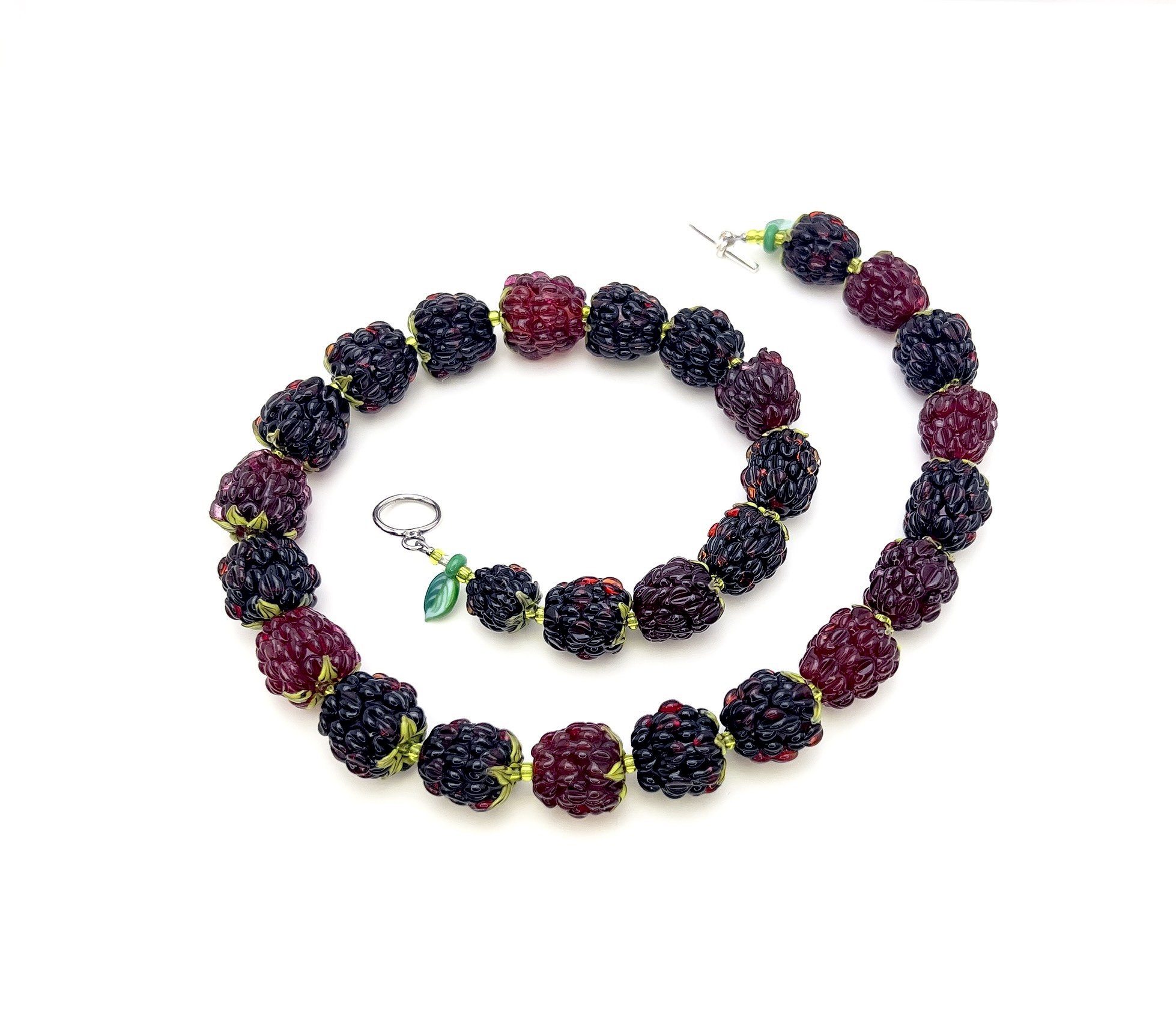 Garden berry necklace