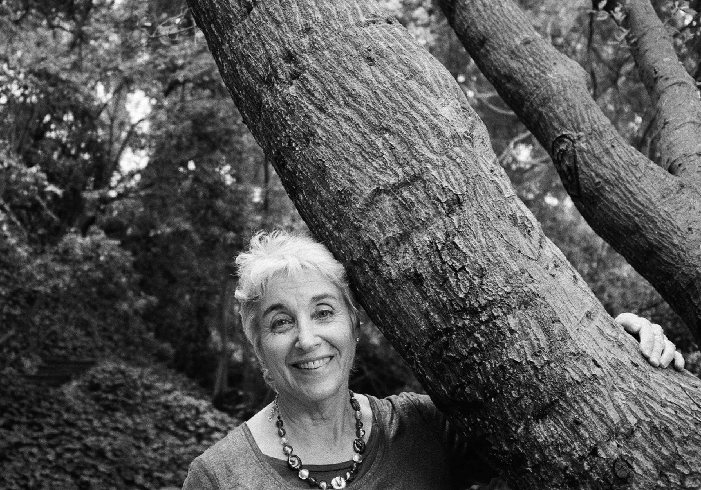 Author Photo by Nora Lowinsky .jpg