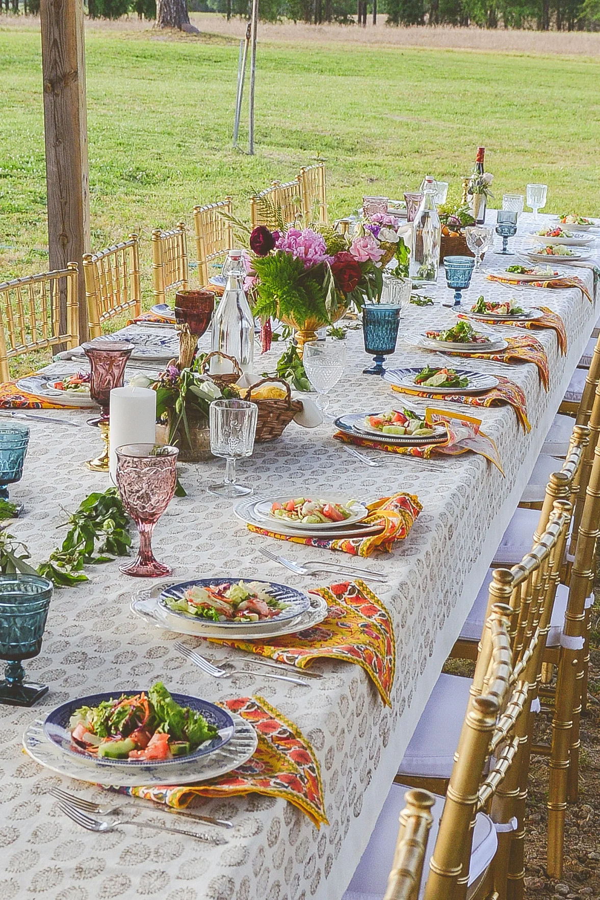 Bowerbird Flowers - table decor - spring wedding