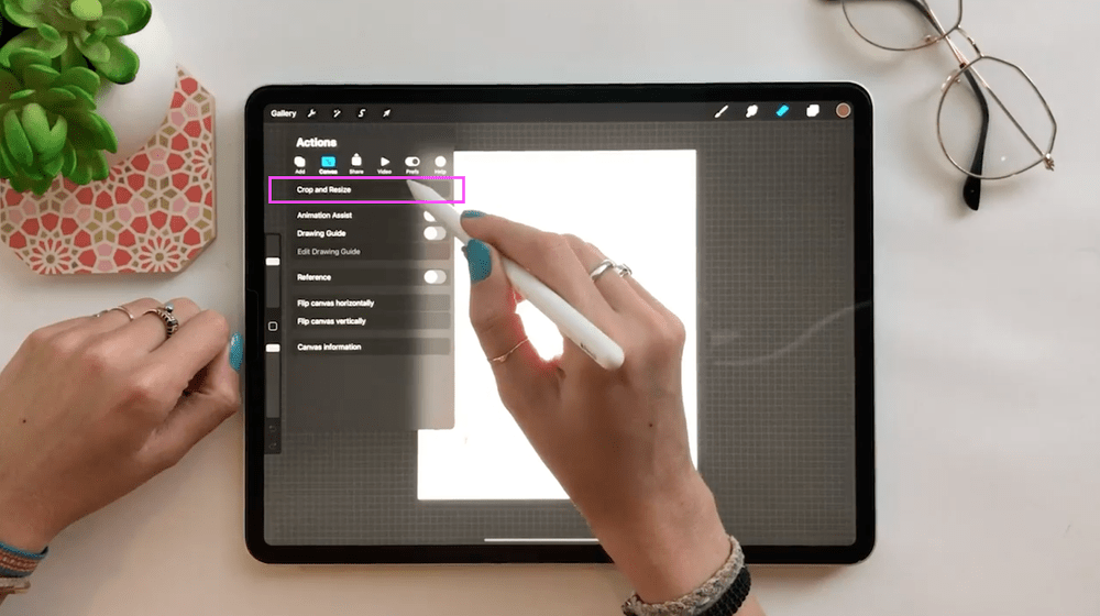 How to Adjust Canvas Size in Procreate for Maximum Layer Flexibility