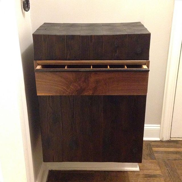 Another angle on the new #firesidecollection wall-mounted entry piece. The walnut drawer features a scorched oak pull and adjustable dividers. #jawwoodshop #customfurniture