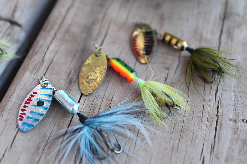 rooster tail for bass