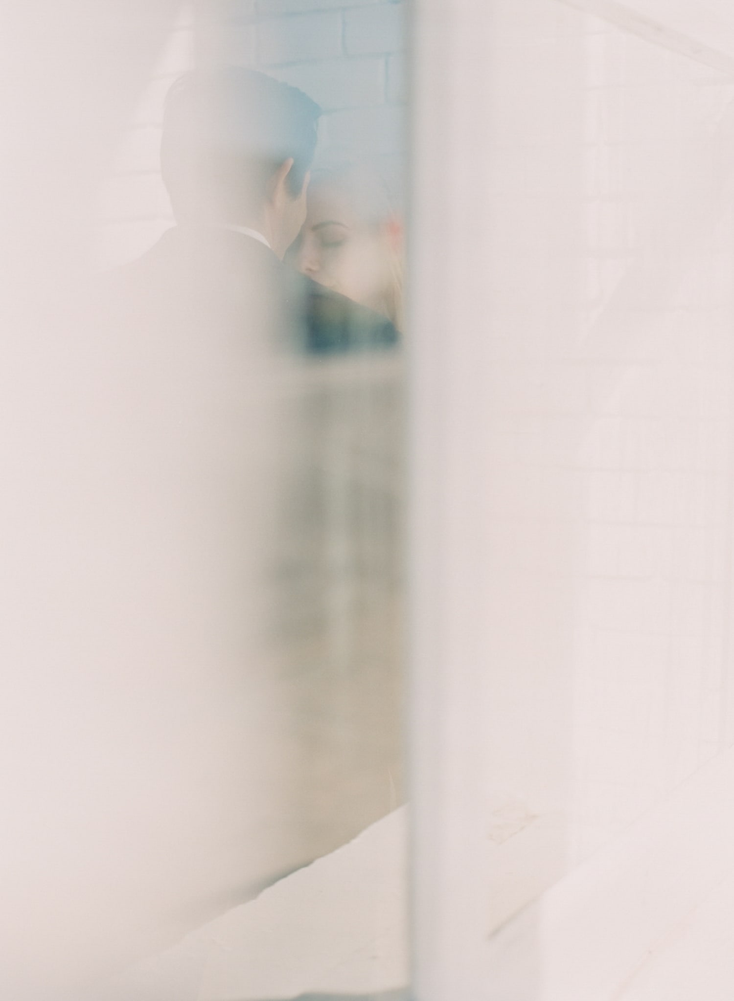 ONE_ELEVEN_EAST_MODERN_ENGAGEMENT_SHOOT_AUSTIN_TX_BY_MATTHEW_MOORE_PHOTOGRAPHY_00039.jpg