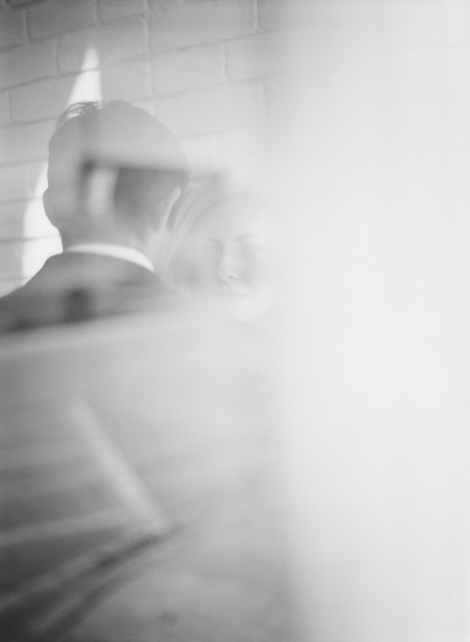 ONE_ELEVEN_EAST_MODERN_ENGAGEMENT_SHOOT_AUSTIN_TX_BY_MATTHEW_MOORE_PHOTOGRAPHY_00040.jpg
