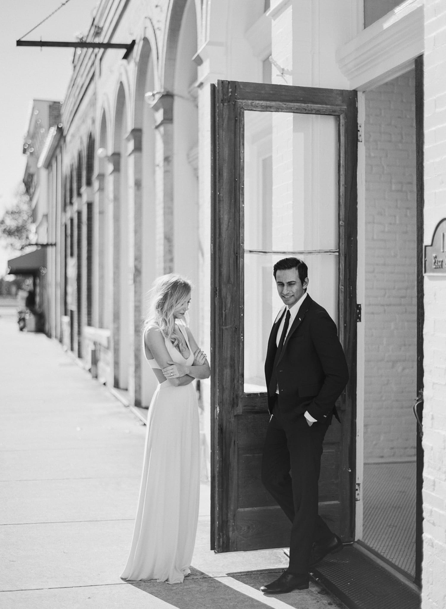 ONE_ELEVEN_EAST_MODERN_ENGAGEMENT_SHOOT_AUSTIN_TX_BY_MATTHEW_MOORE_PHOTOGRAPHY_00059.jpg