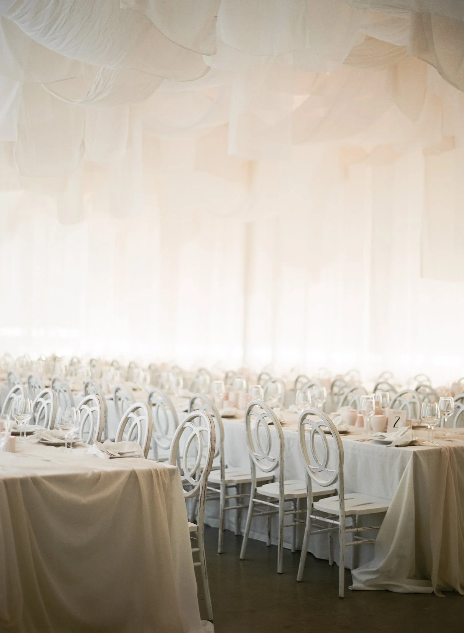 AUSTIN-MODERN-MONOCHROMATIC-INDIAN-WEDDING-00072_1.jpg