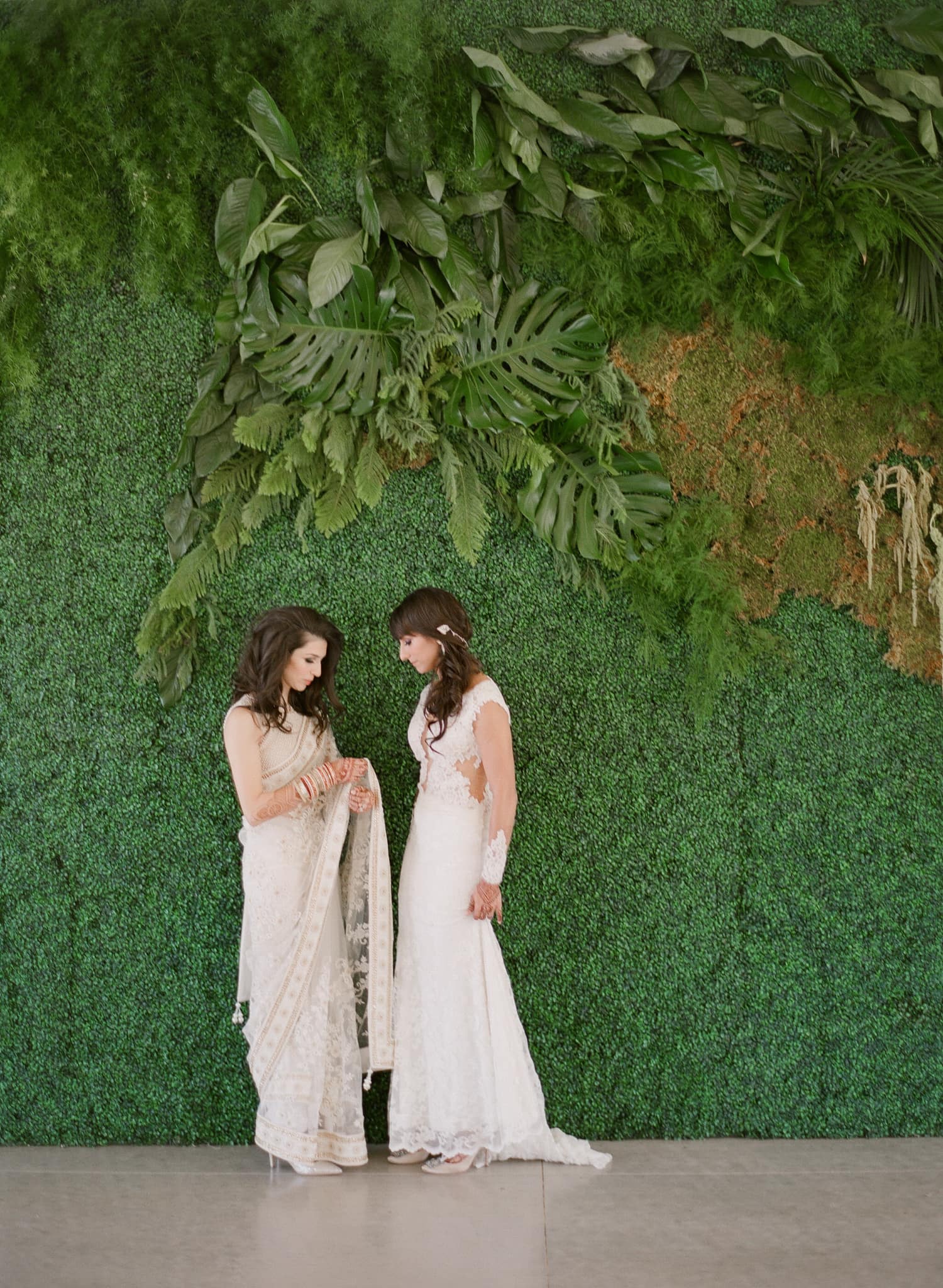 AUSTIN-MODERN-MONOCHROMATIC-INDIAN-WEDDING-00271.jpg