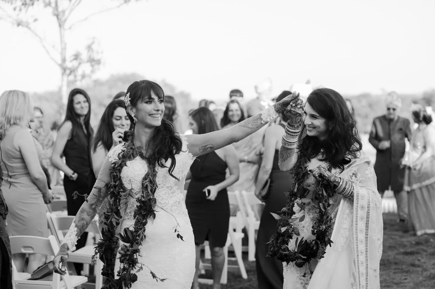 AUSTIN-MODERN-MONOCHROMATIC-INDIAN-WEDDING-00536-2.jpg