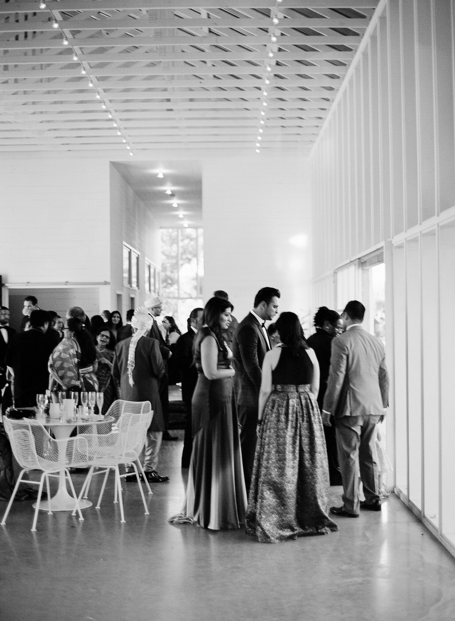 AUSTIN-MODERN-MONOCHROMATIC-INDIAN-WEDDING-00588-2.jpg