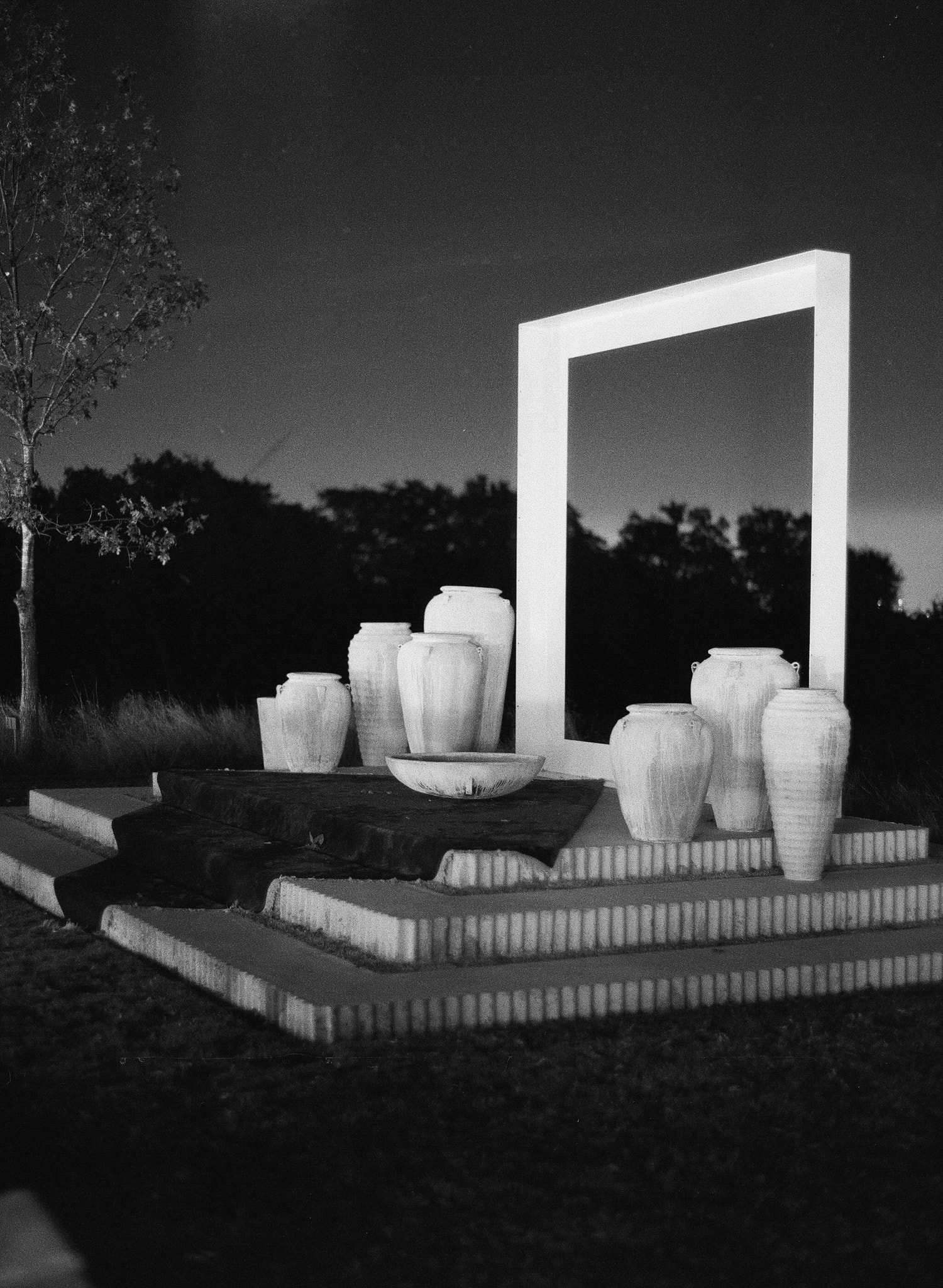 AUSTIN-MODERN-MONOCHROMATIC-INDIAN-WEDDING-01055 2.jpg