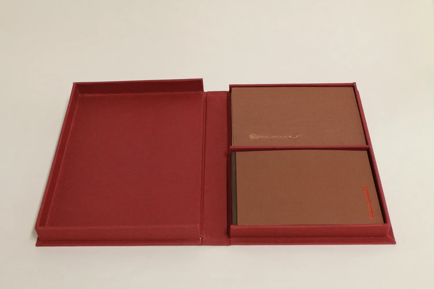  Consists of two books: a 6” x 4” accordion and a 4” x 6” drum leaf simple case bound book. The text was printed on a Vandercook SP-20 using type handset in 10 pt.&nbsp;Baskerville&nbsp;on handmade paper. The imagery was created using pulp painting, 