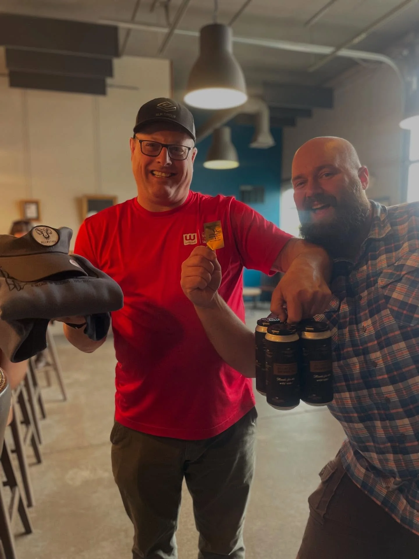 We have our first golden ticket winner!
Congrats to Andy ๐ป
One down, nine left!
Will you be a lucky winner?
.
.
#bellwetherbrewing #spokane #drinklocal #wabeer
