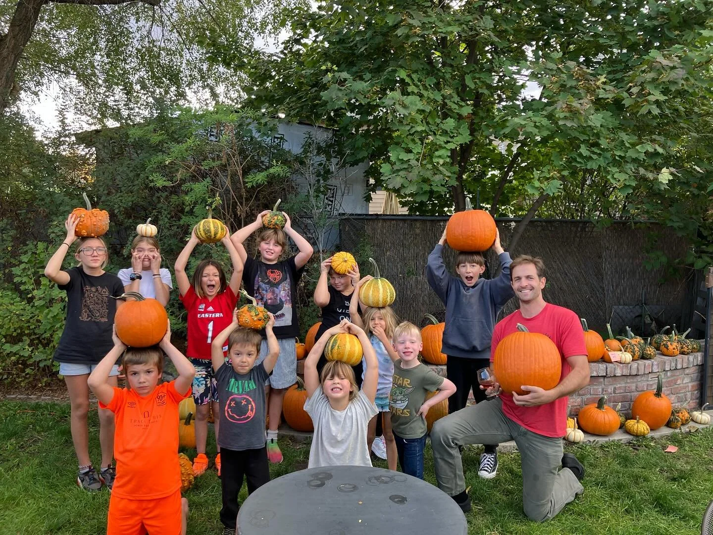 Come grab a pumpkin & support the Audubon PTO! Pumpkins in the backyard the rest of today & also on Sunday! ๐
.
.
#spokanebeer #drinklocal #supporthekids #meetonmonroe #bellwetherbrewing