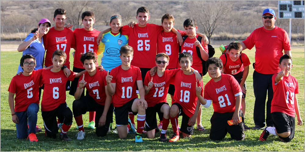 Photo © 2016 Maia Rothstein / sacredheartnogales.org. All rights reserved. This photo may not be re-posted, distributed or altered in any way.