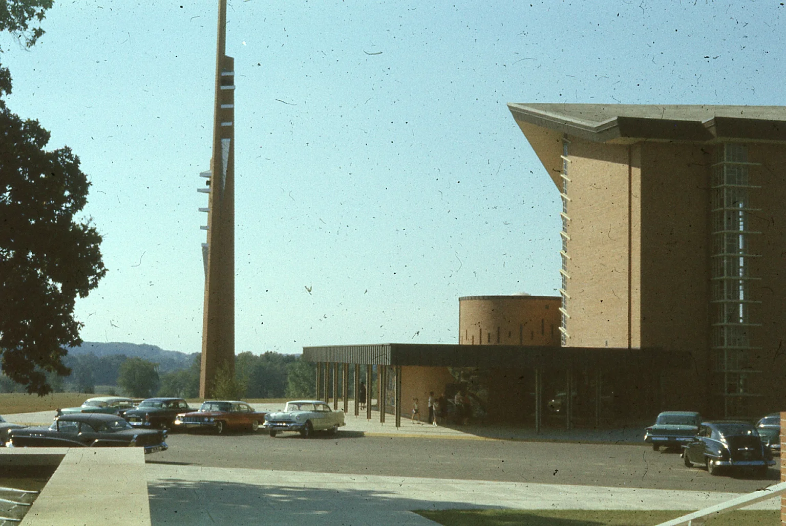 img013.jpg