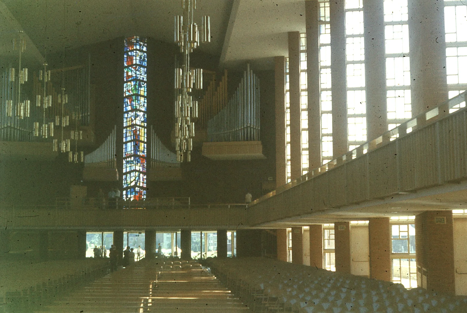 img017.jpg