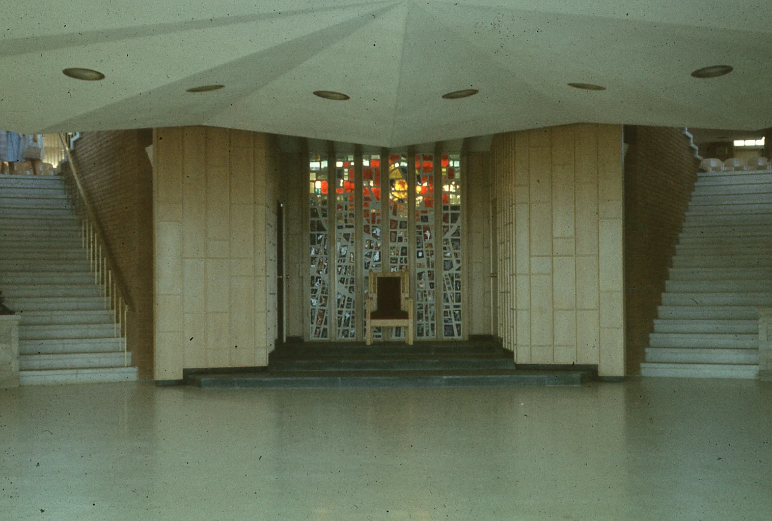 img004.jpg