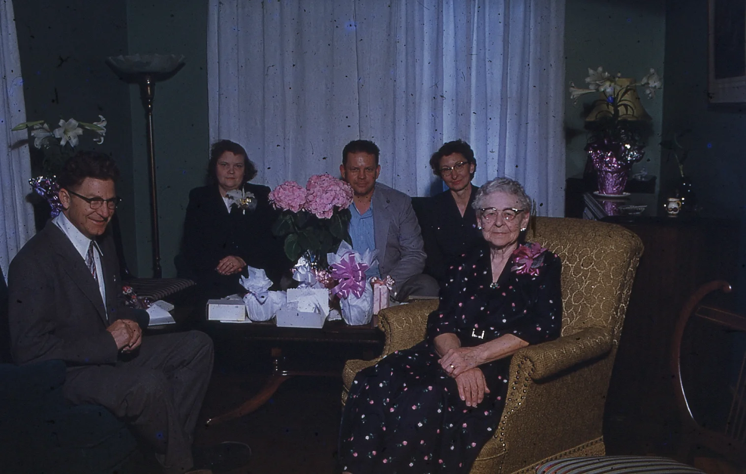 img014.jpg