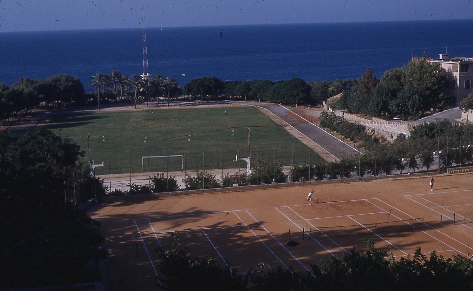 img074.jpg