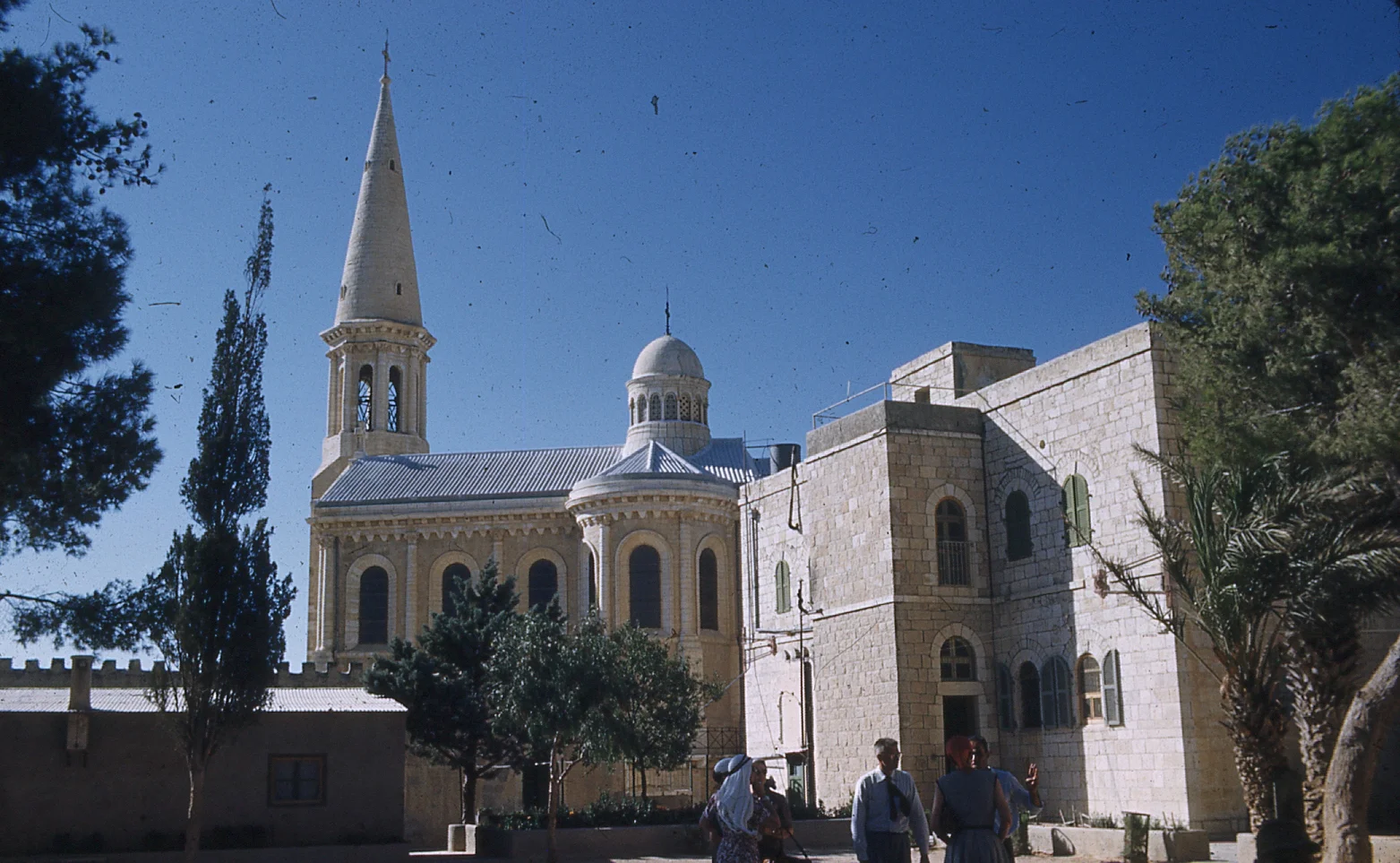 img054.jpg