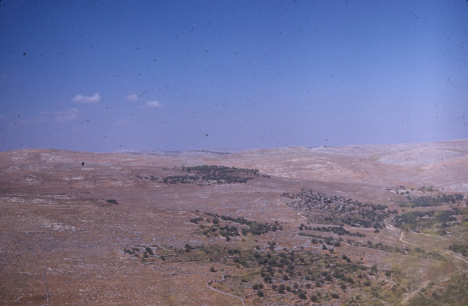 img051.jpg