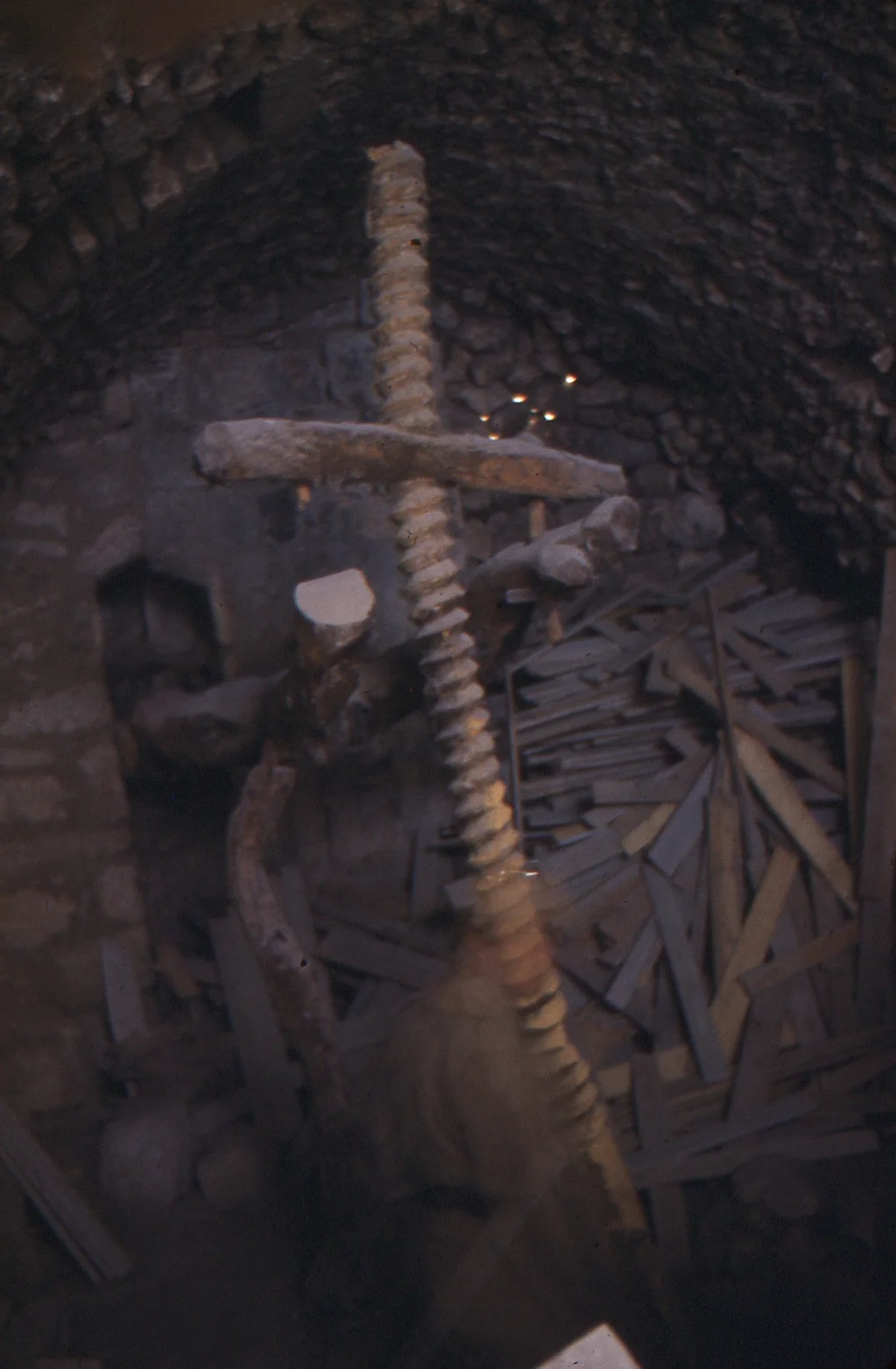 img047.jpg