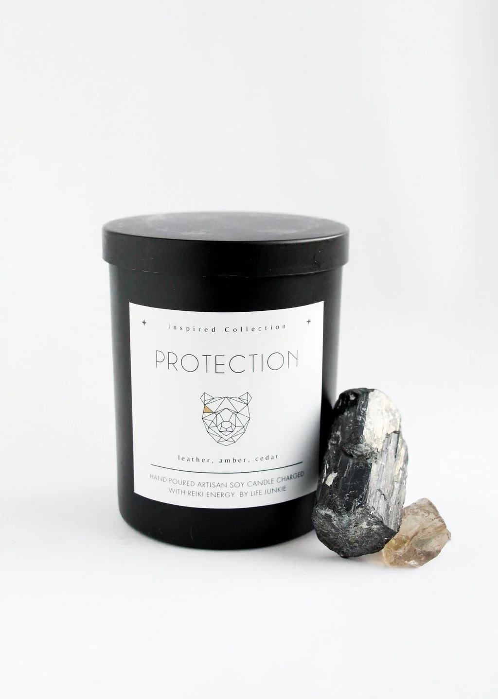 Protection (bear) : Hand- poured Soy Candle
