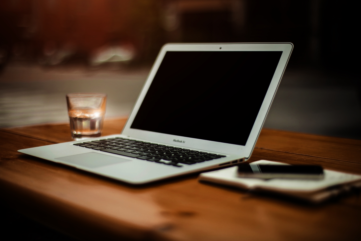 macbook-air-all-faded-and-stuff.jpg