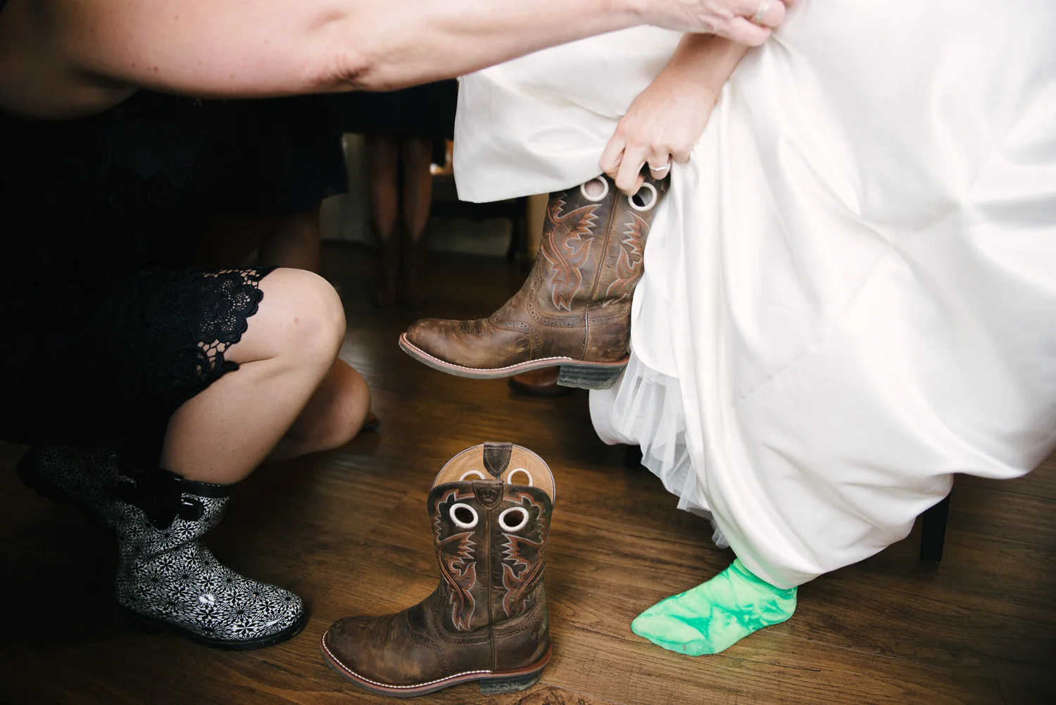 lva_mzyklindquist_burlington_wedding-4.jpg