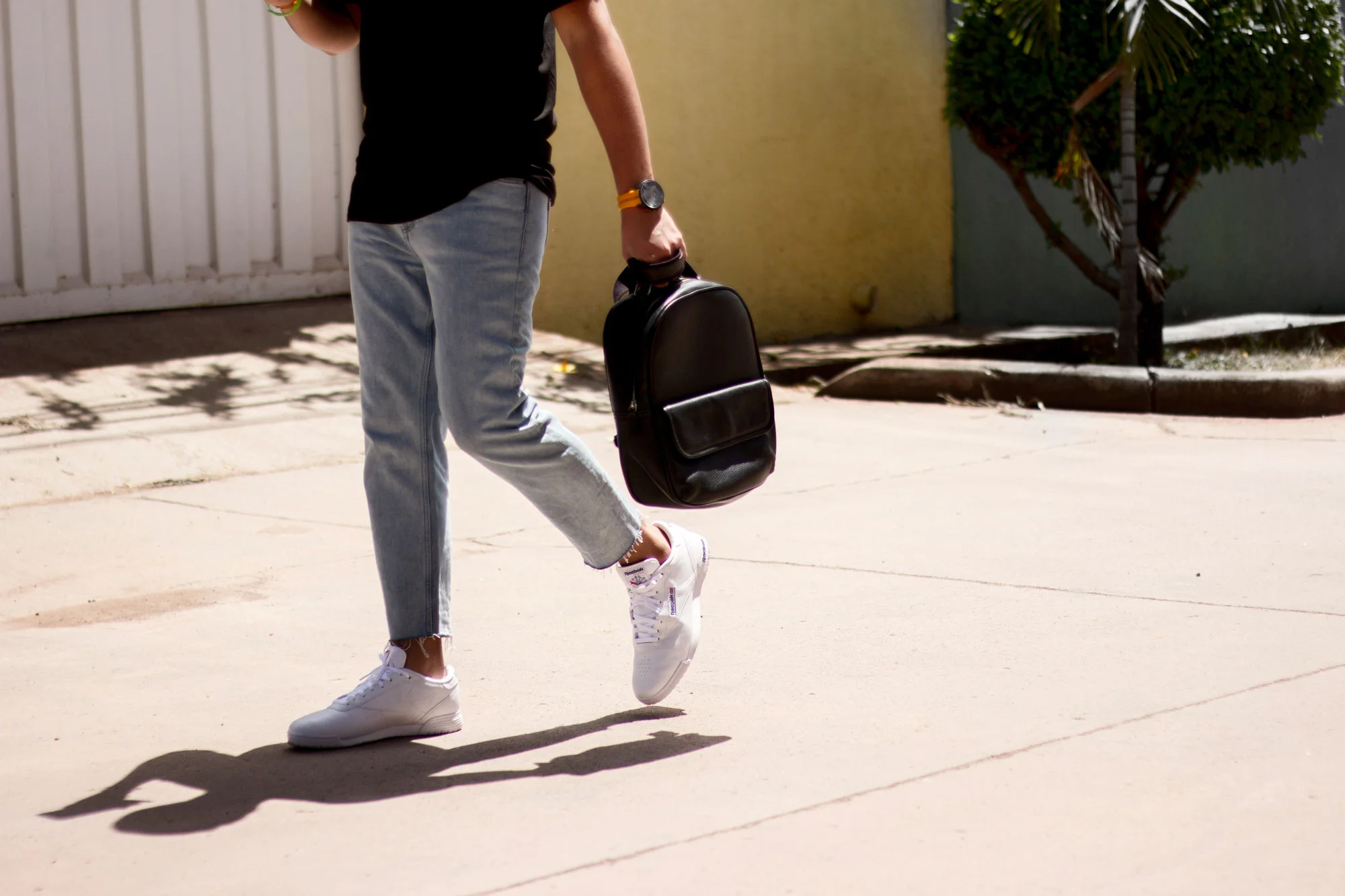 Jean Bershka , Camiseta Calvin Klein, Mochila Danilo's , Zapatillas deportivas Reebok
96
Normal
0
false
false
false
EN-US
X-NONE
X-NONE
/* Style Definitions */
table.MsoNormalTable
{mso-style-name:"Table Normal";
mso-tstyle-rowband-size:0;
mso-tstyle-colband-size:0;
mso-style-noshow:yes;
mso-style-priority:99;
mso-style-parent:"";
mso-padding-alt:0cm 5.4pt 0cm 5.4pt;
mso-para-margin:0cm;
mso-para-margin-bottom:.0001pt;
mso-pagination:widow-orphan;
font-size:12.0pt;
font-family:Calibri;
mso-ascii-font-family:Calibri;
mso-ascii-theme-font:minor-latin;
mso-hansi-font-family:Calibri;
mso-hansi-theme-font:minor-latin;}