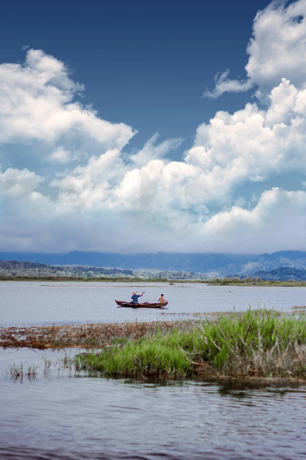 LAGO-DE-YOJOA-of-17).jpg