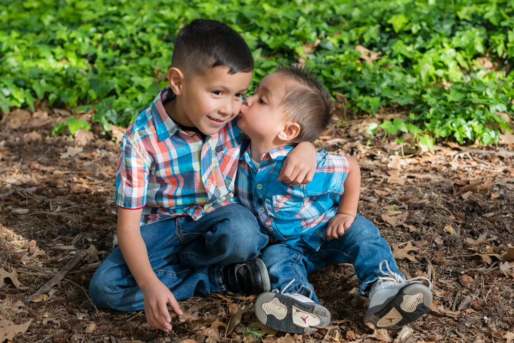 Emmit & Angelo - Brothers - Fun in the Park