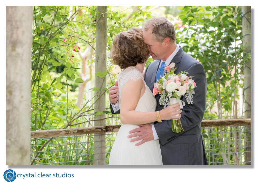 wedding-sonoma-kenwood-firstlook-crystalclearstudios.jpg