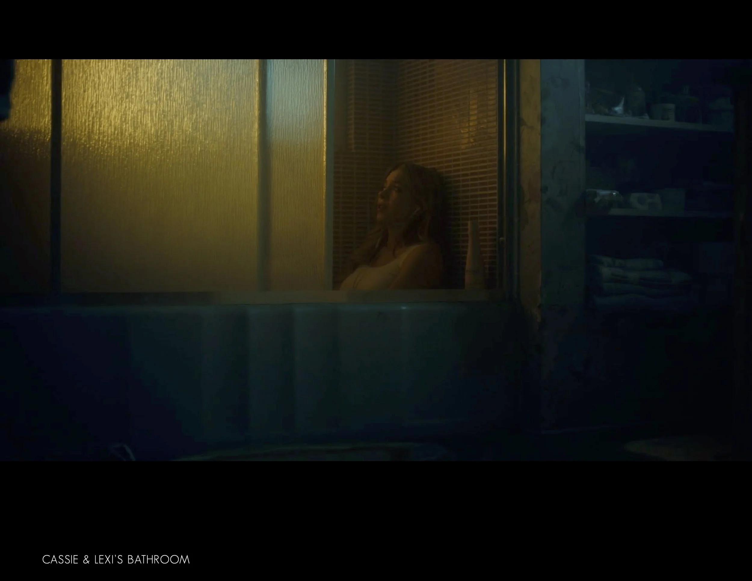 Euphoria_ADGPortfolio cassie tub.jpg