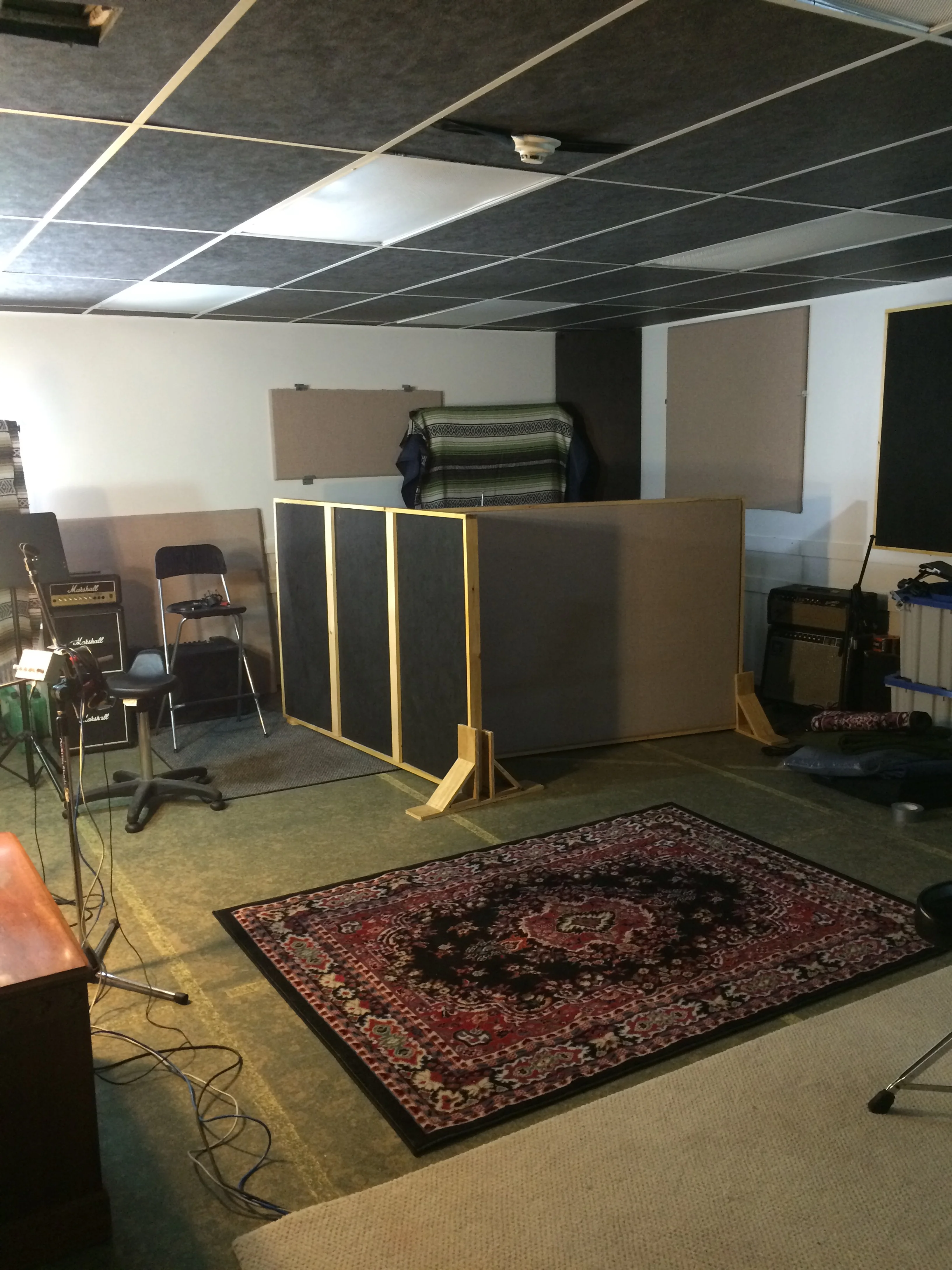 There's really a drum kit behind the baffles