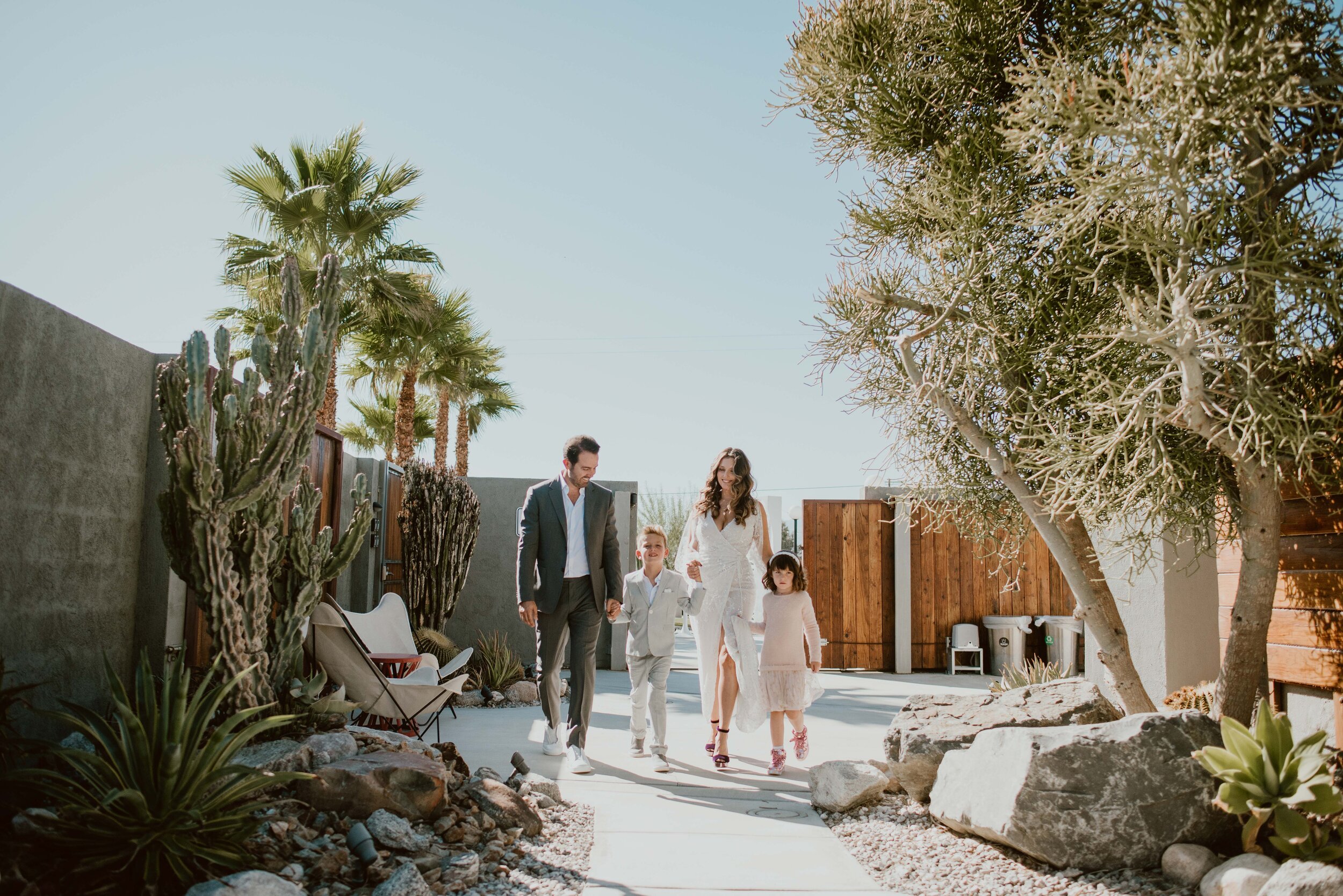 Palm-Springs-Wedding-The-Lautner-Compound-Los Ebano-29.jpg