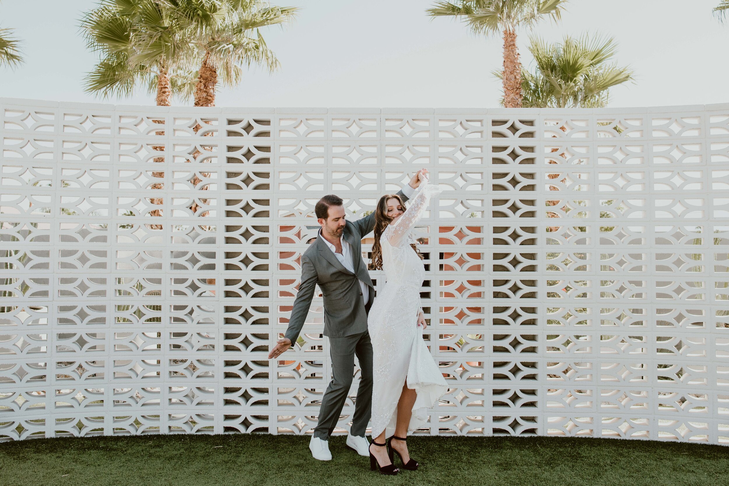 Palm-Springs-Wedding-The-Lautner-Compound-Los Ebano-47.jpg