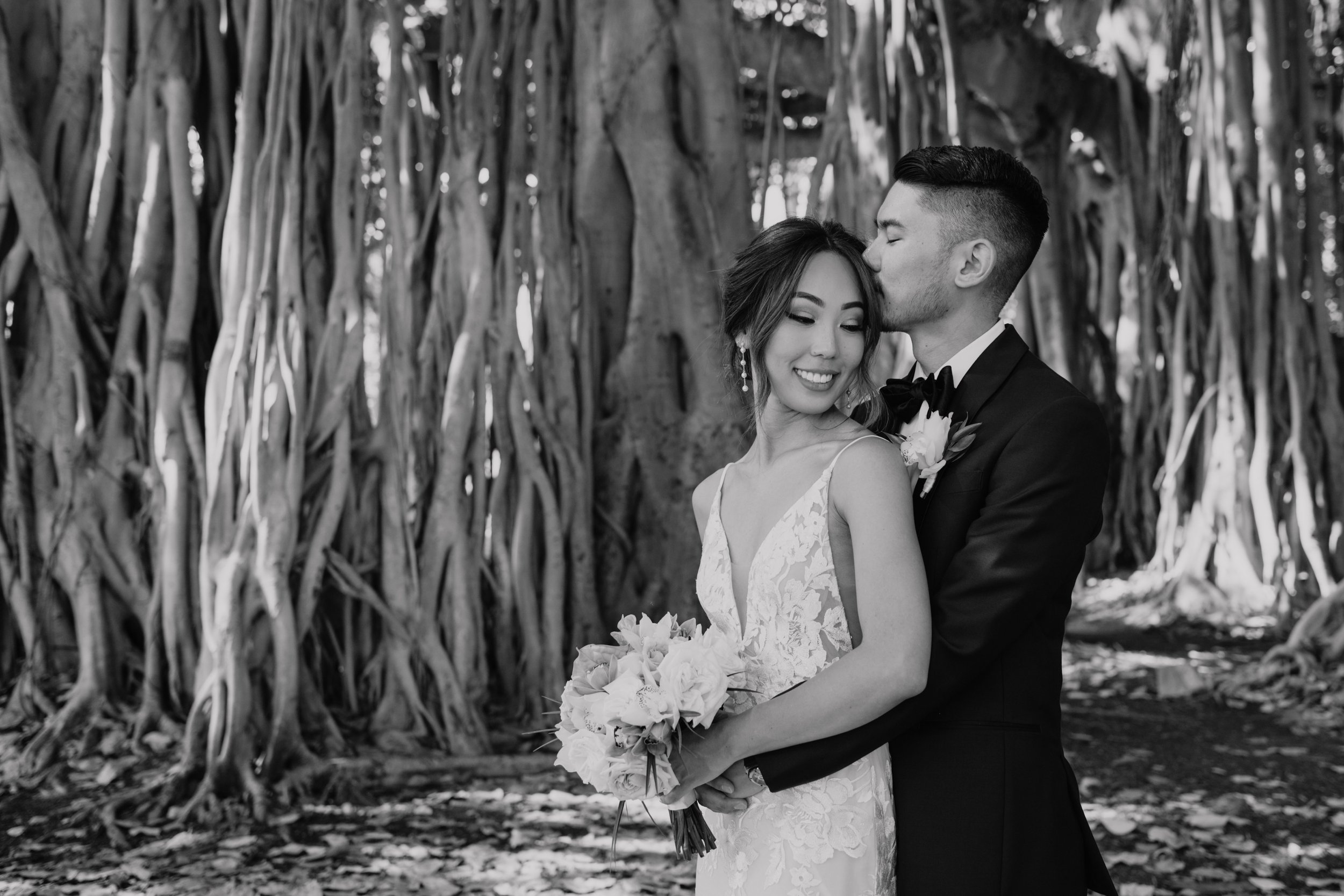honolulu-hawaii-wedding-photographer-losebano-31.jpg
