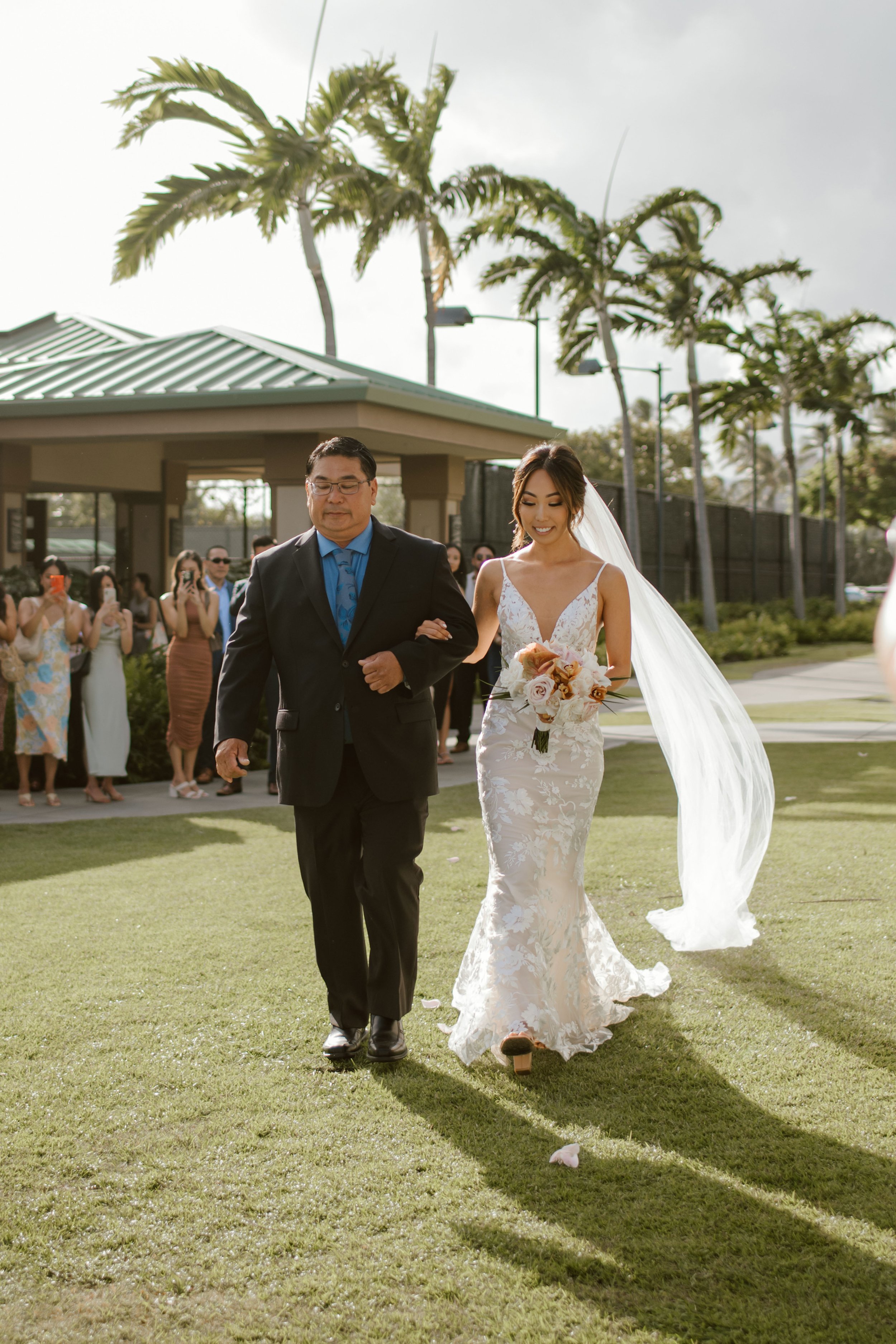 honolulu-hawaii-wedding-photographer-losebano-37.jpg