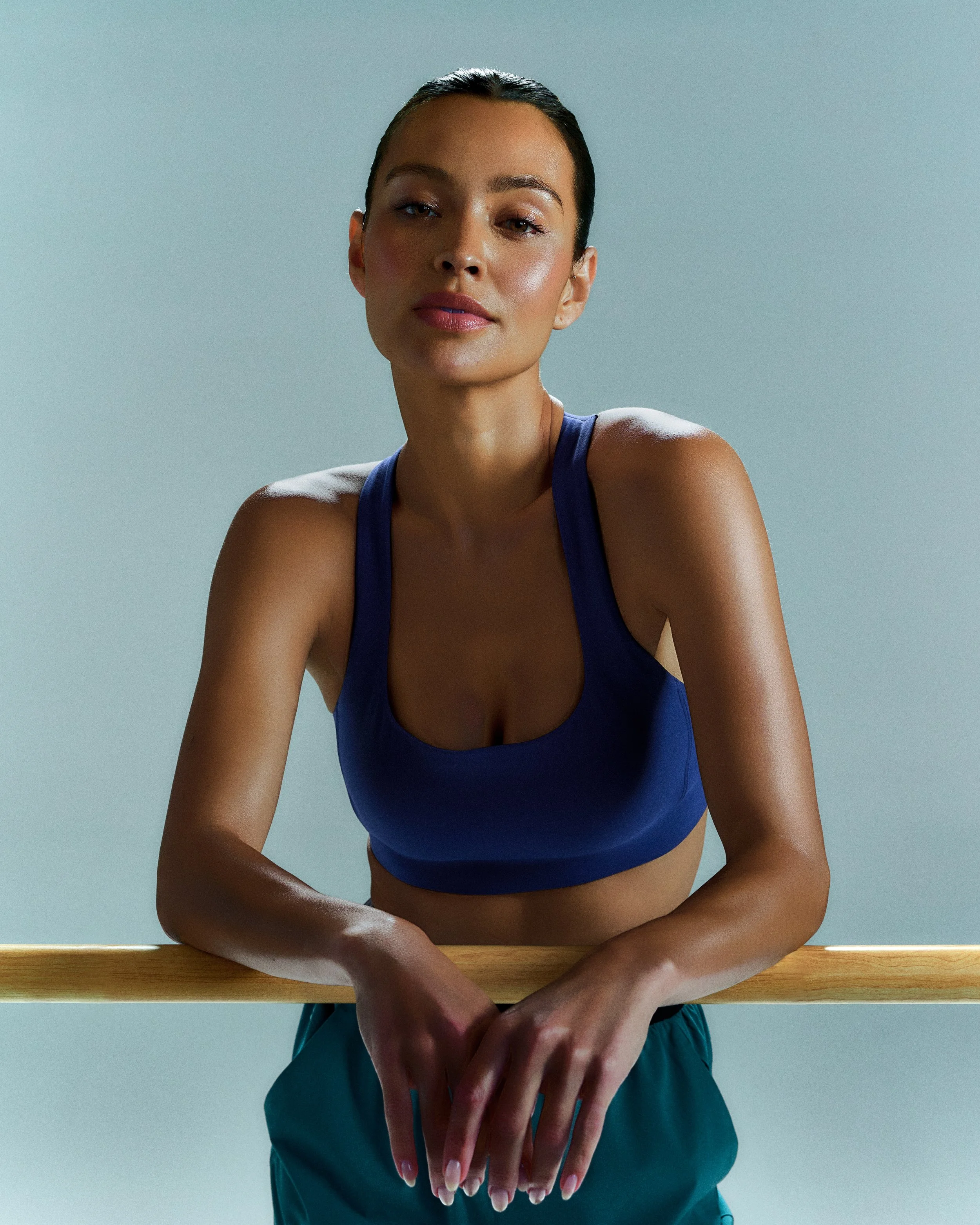 F26_EAU10_T_PG8362_CPLUM_B_RU1354_CPLUM_2330 1 1.jpg