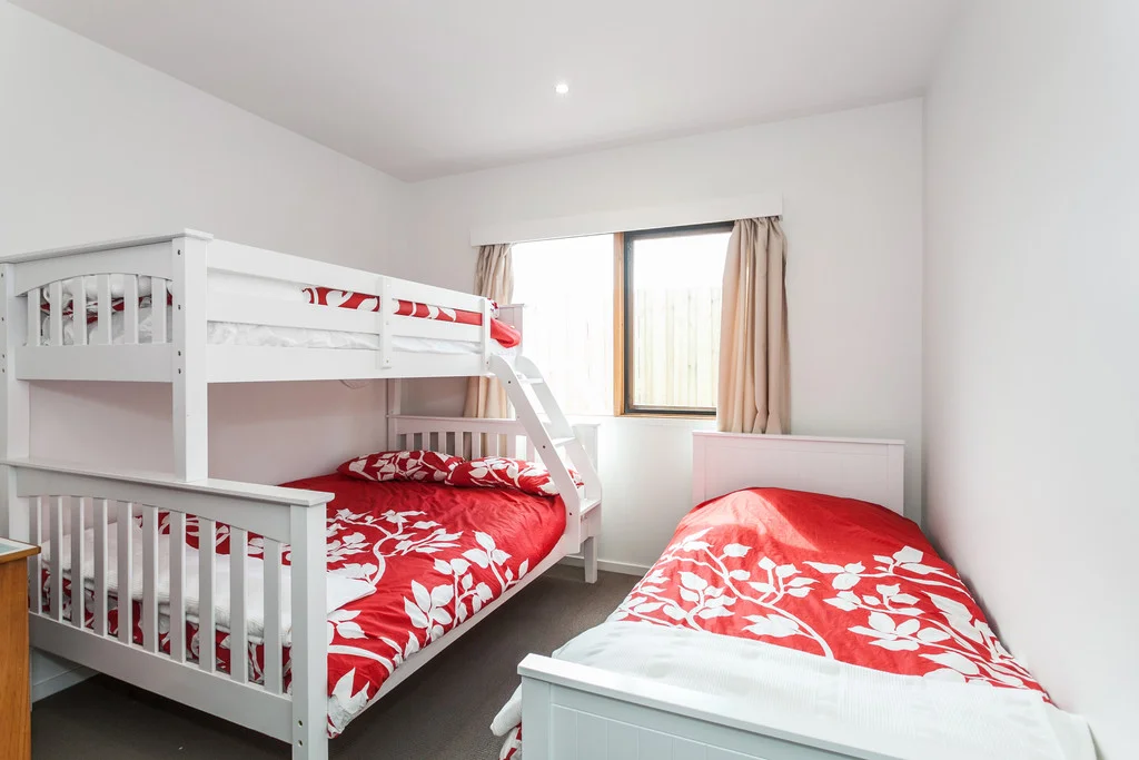 012 - Open2view ID283445 - 3 Farrelly Place_Torquay.jpg