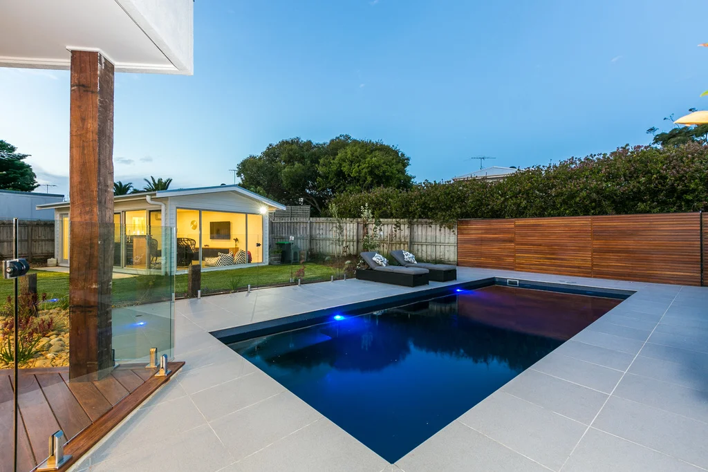 017_Open2view_ID340915-4_New_St_Torquay.jpg